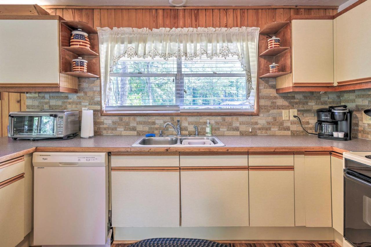 Charming Abode With Dock On The Suwannee River Bell 외부 사진